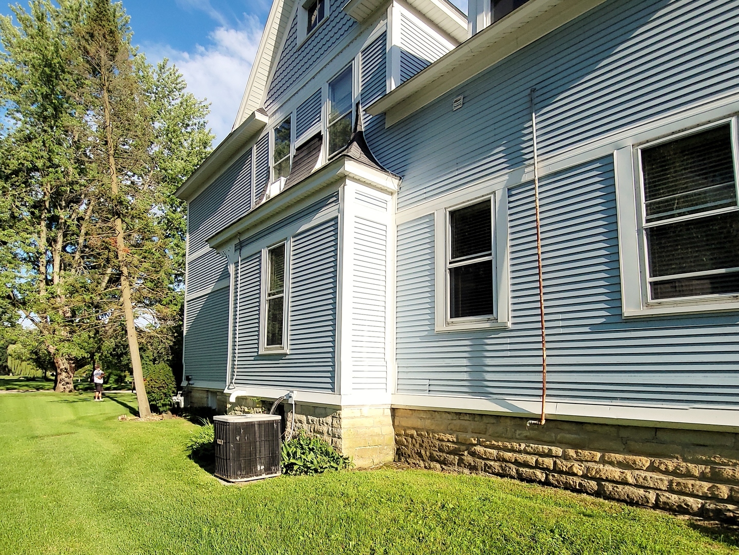 103 North Maple Street Momence, IL 60954 - Photo 2 of 43