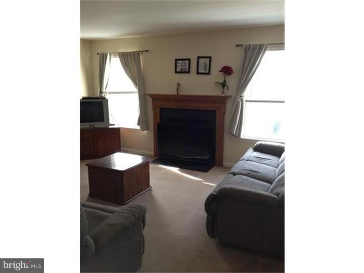 181 Ridgewood Way Burlington, NJ 08016 - Photo 5 of 11 Gallery Image 5