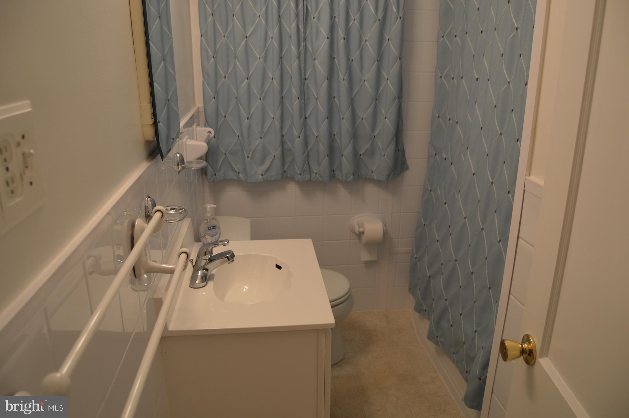 1919 Stanhope Road Baltimore, MD 21222 - Photo 4 of 11