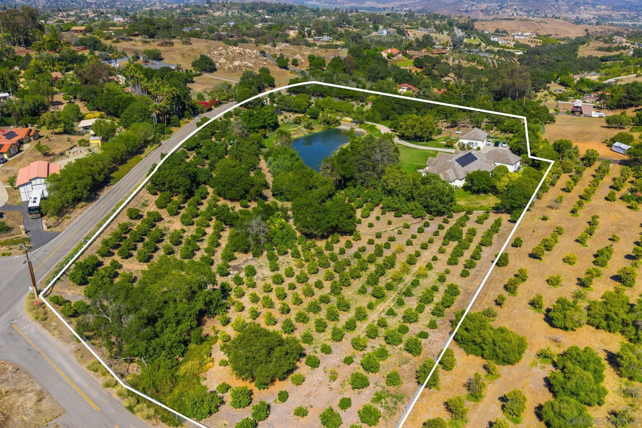 546 Morro Hills Road Fallbrook, CA 92028 - Photo 2 of 52 a view of a balcony