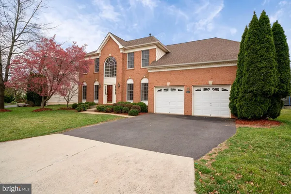 $4,500 | 43513 Lucketts Bridge Circle, Ashburn, VA 20148