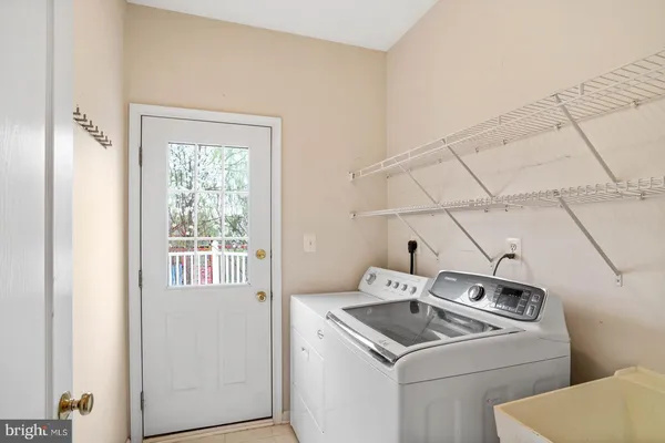 $4,500 | 43513 Lucketts Bridge Circle, Ashburn, VA 20148