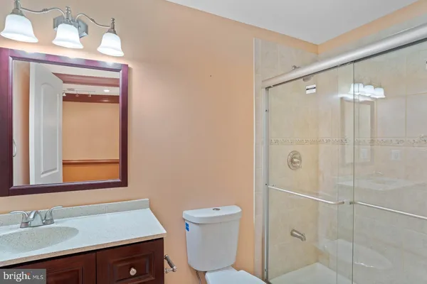 $4,500 | 43513 Lucketts Bridge Circle, Ashburn, VA 20148