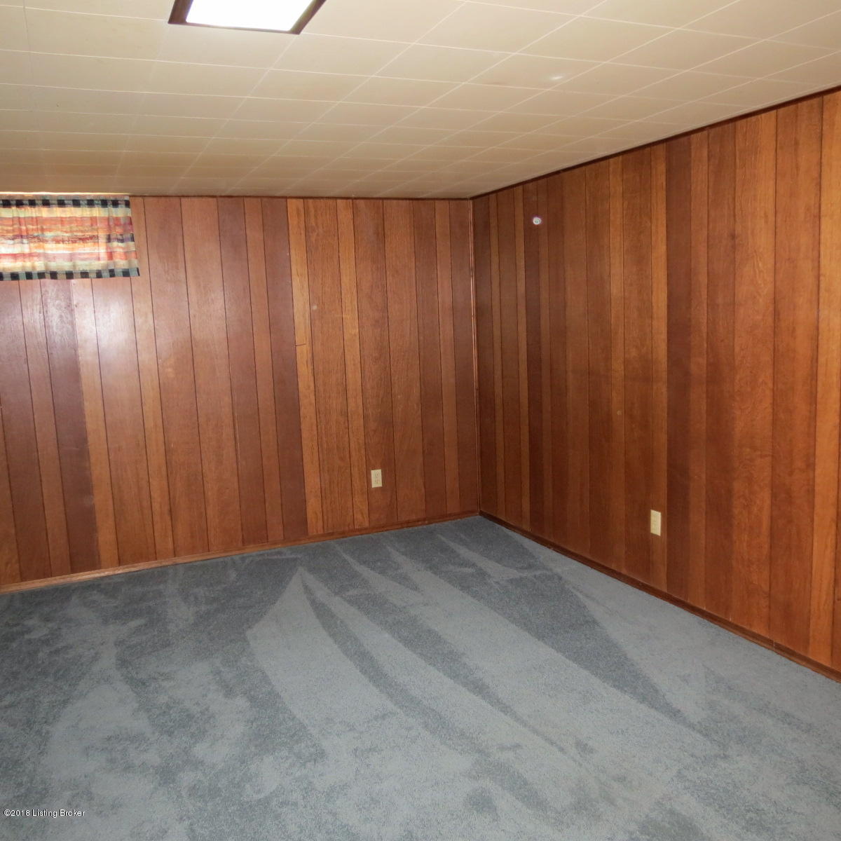 4502 Lambert Road Louisville, KY 40219 - Photo 21 of 28 IMG_0011