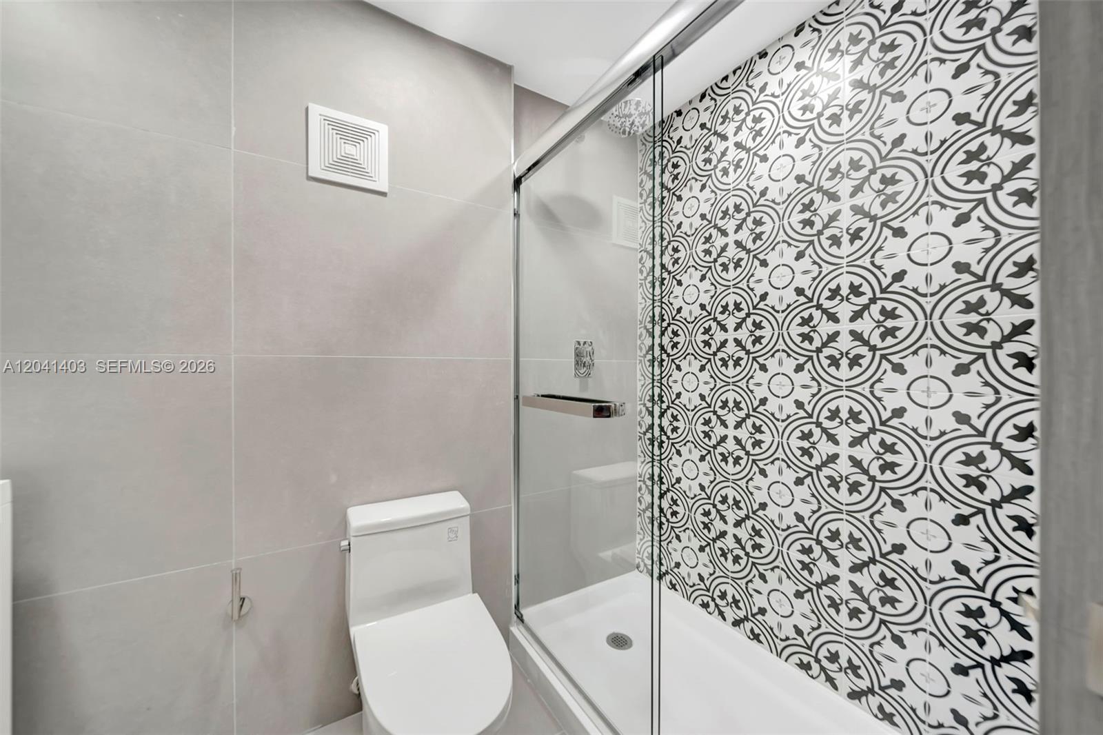1083 West 38th Street, Unit 238 Hialeah, FL 33012 - Photo 18 of 34