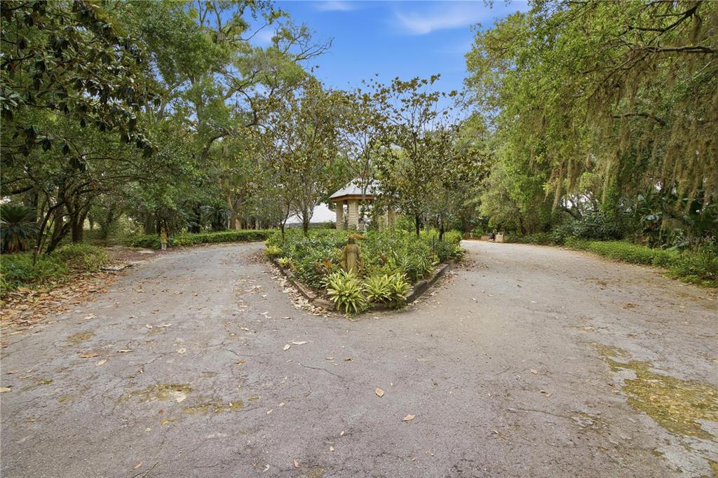 2271 Keystone Road Tarpon Springs, FL 34688 - Photo 6 of 50