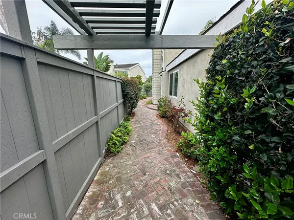 $5,500 | 19835 Maritime Lane, Huntington Beach, CA 92648
