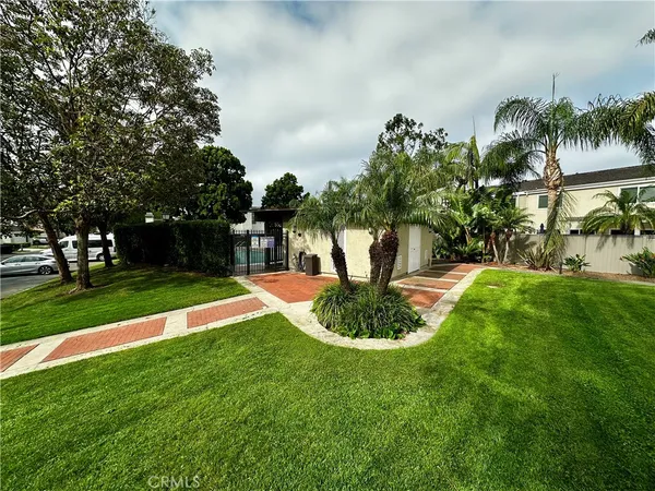 $5,500 | 19835 Maritime Lane, Huntington Beach, CA 92648