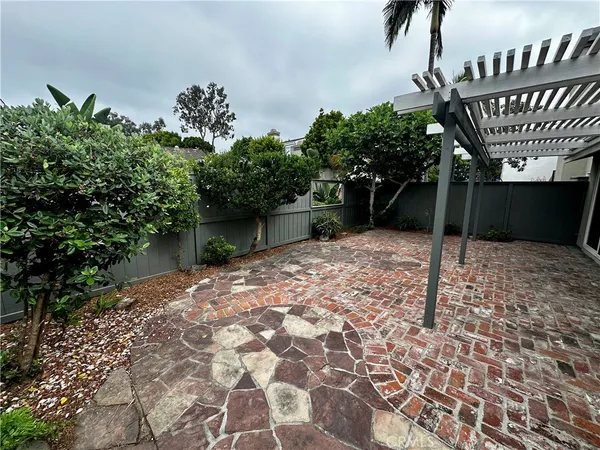 $5,500 | 19835 Maritime Lane, Huntington Beach, CA 92648