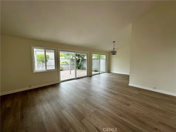 $5,500 | 19835 Maritime Lane, Huntington Beach, CA 92648