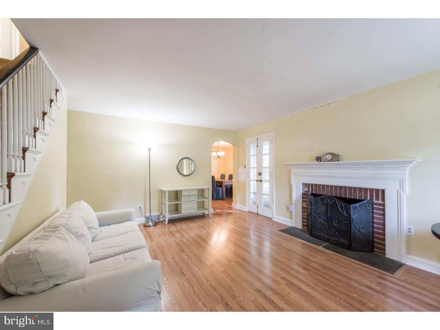 303 Marlyn Lane Wallingford, PA 19086 - Photo 4 of 25