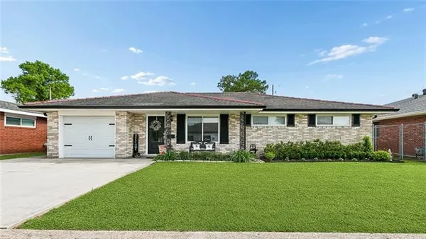 $235,000 | 212 Broadway Street, Gretna, LA 70053