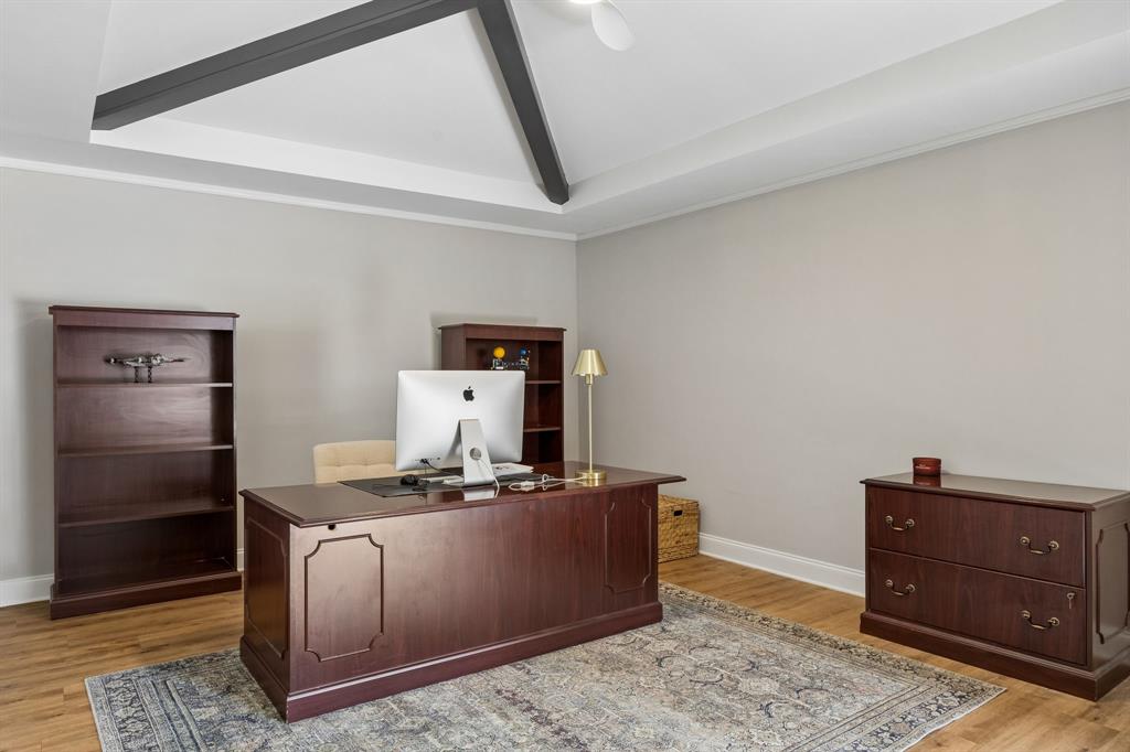 8839 Kingsley Road Dallas, TX 75231 - Photo 14 of 36 Gallery Image 14