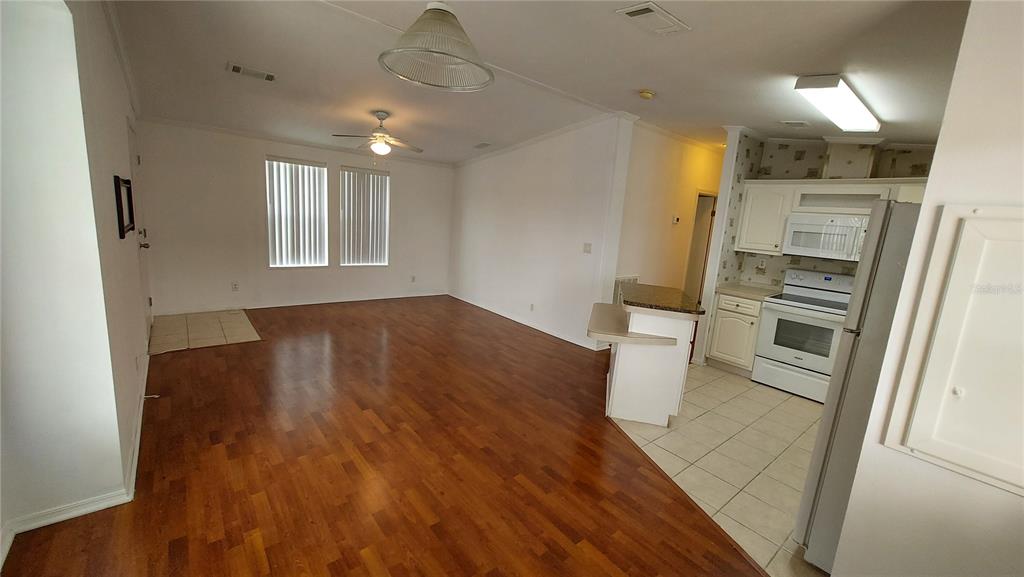 2346 Druid Road, Unit 1106 Clearwater, FL 33764 - Photo 5 of 35