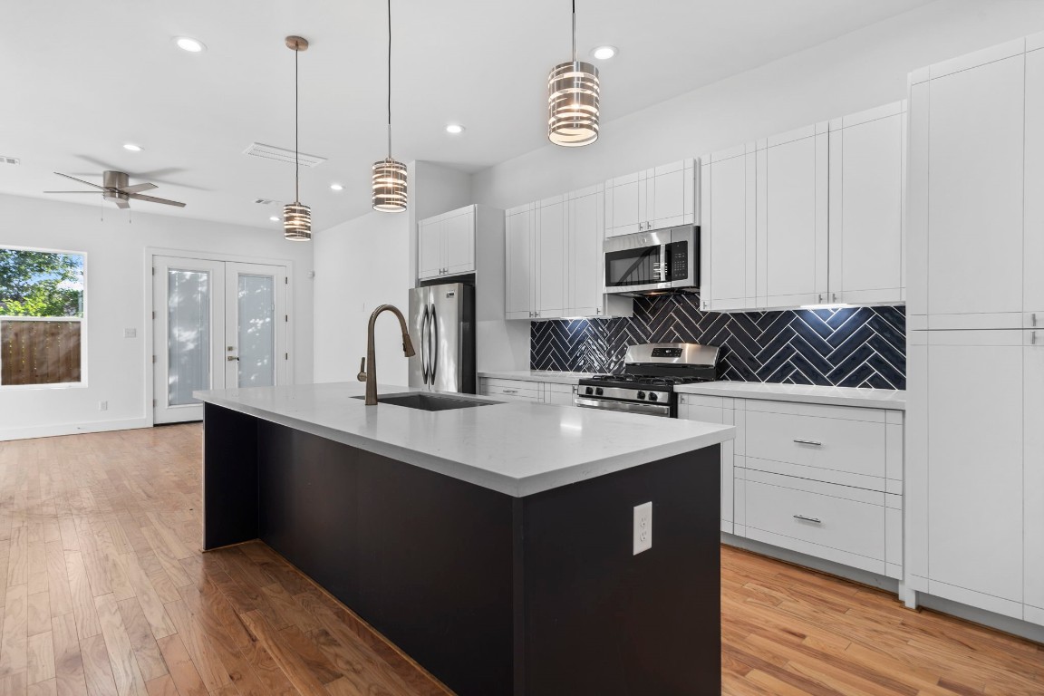 2022 Thonig Road, Unit A Houston, TX 77055 - Photo 1 of 14