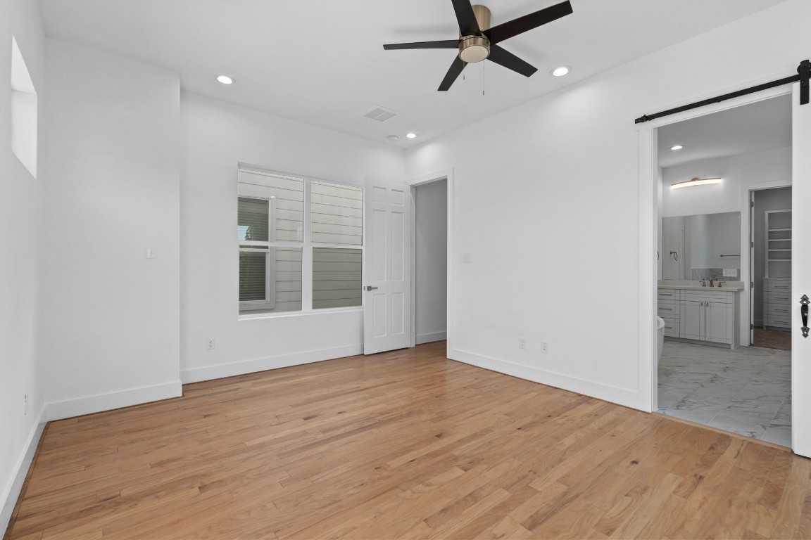2022 Thonig Road, Unit A Houston, TX 77055 - Photo 7 of 14