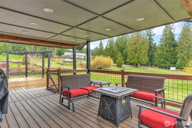 $850,000 | 21401 161st Avenue East, Graham, WA 98338