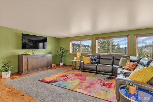 $850,000 | 21401 161st Avenue East, Graham, WA 98338