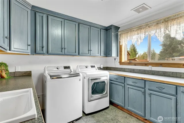 $850,000 | 21401 161st Avenue East, Graham, WA 98338