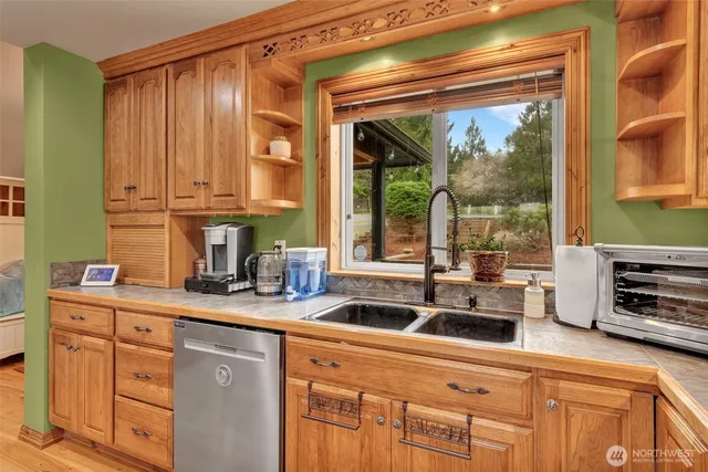 $850,000 | 21401 161st Avenue East, Graham, WA 98338