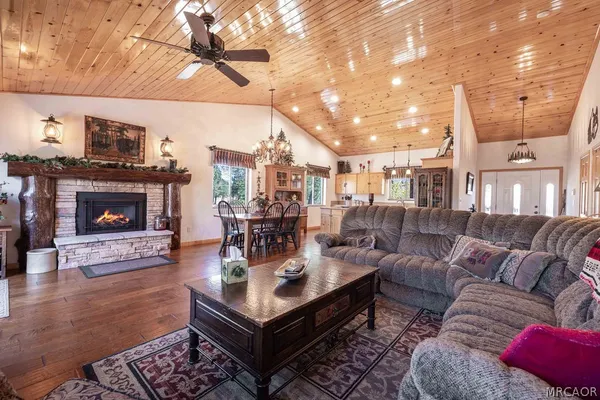 $995,000 | 1593 Angels Camp Road, Big Bear City, CA 92314