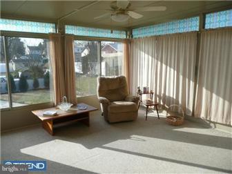812 East Main Street Maple Shade, NJ 08052 - Photo 12 of 12 Great Room