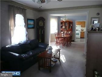 812 East Main Street Maple Shade, NJ 08052 - Photo 6 of 12 Living Room