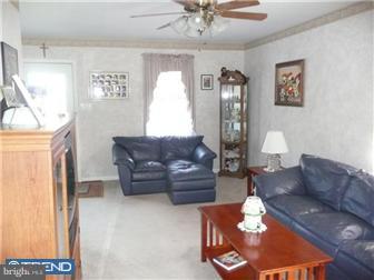 812 East Main Street Maple Shade, NJ 08052 - Photo 7 of 12 Family Room