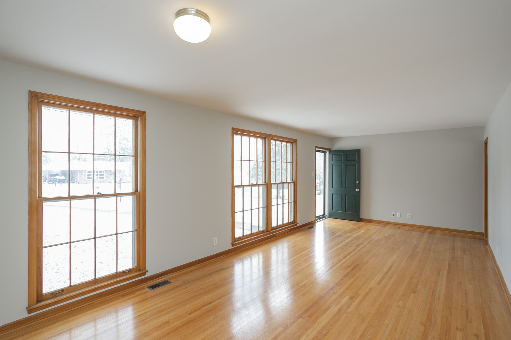 912 Branch Road Clarksville, TN 37043 - Photo 4 of 49 Gallery Image 4