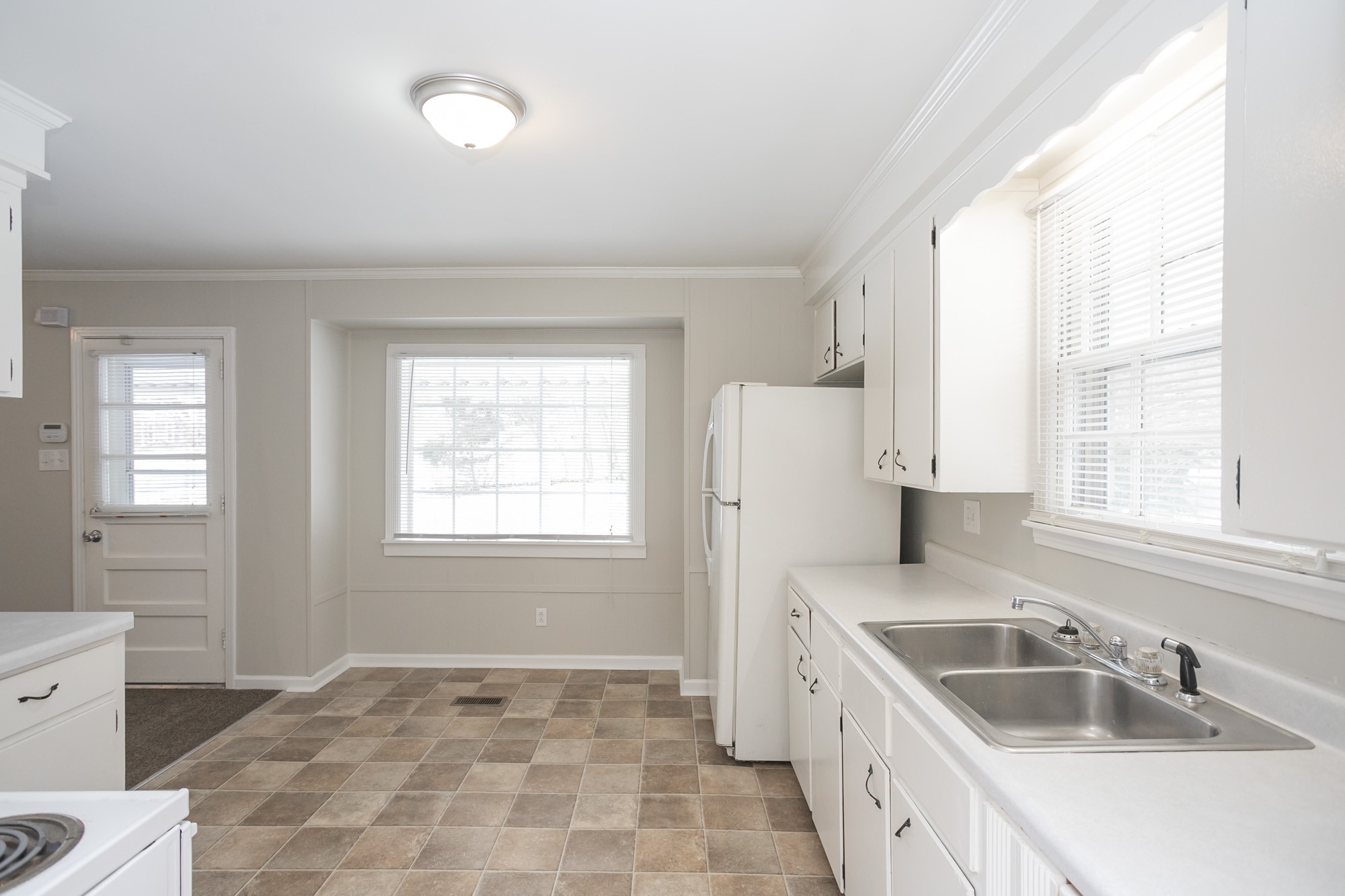 912 Branch Road Clarksville, TN 37043 - Photo 5 of 49 Gallery Image 5