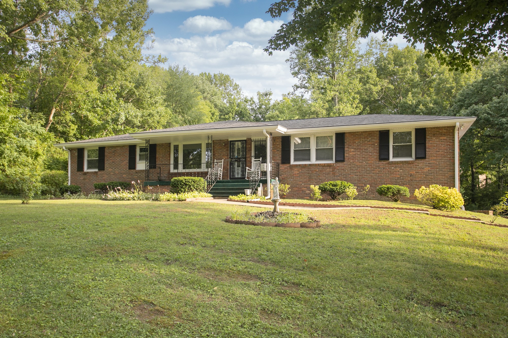 703 Campbell Road Madison, TN 37115 - Photo 1 of 42 Gallery Image 1