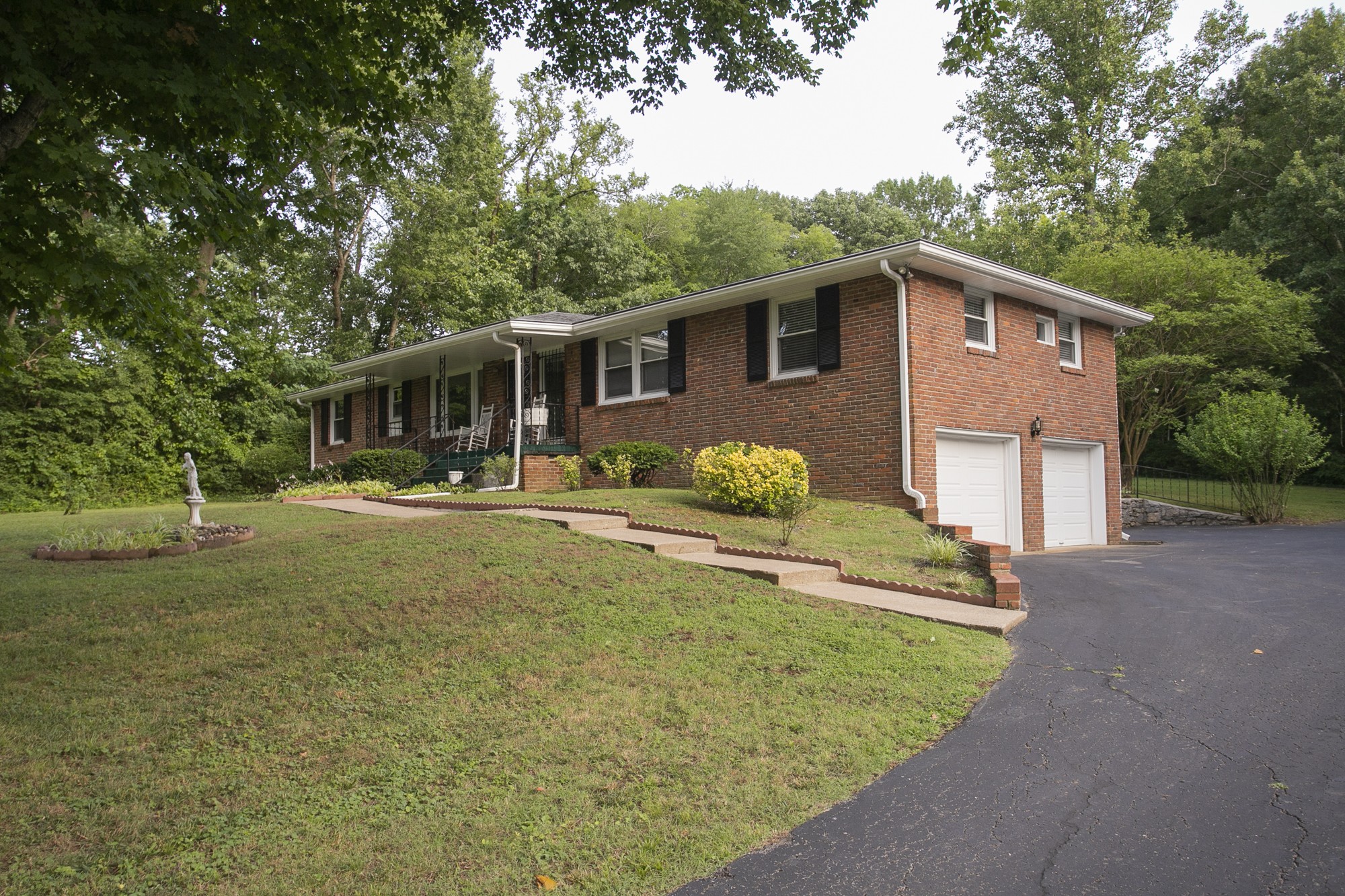 703 Campbell Road Madison, TN 37115 - Photo 2 of 42 Gallery Image 2