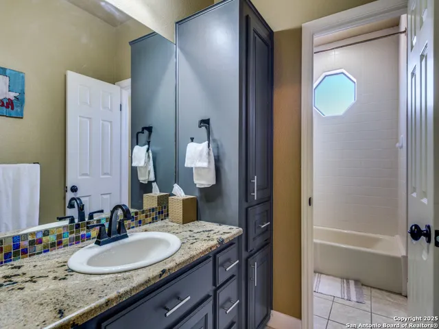 $515,000 | 29439 Summit Ridge Drive, Fair Oaks Ranch, TX 78015