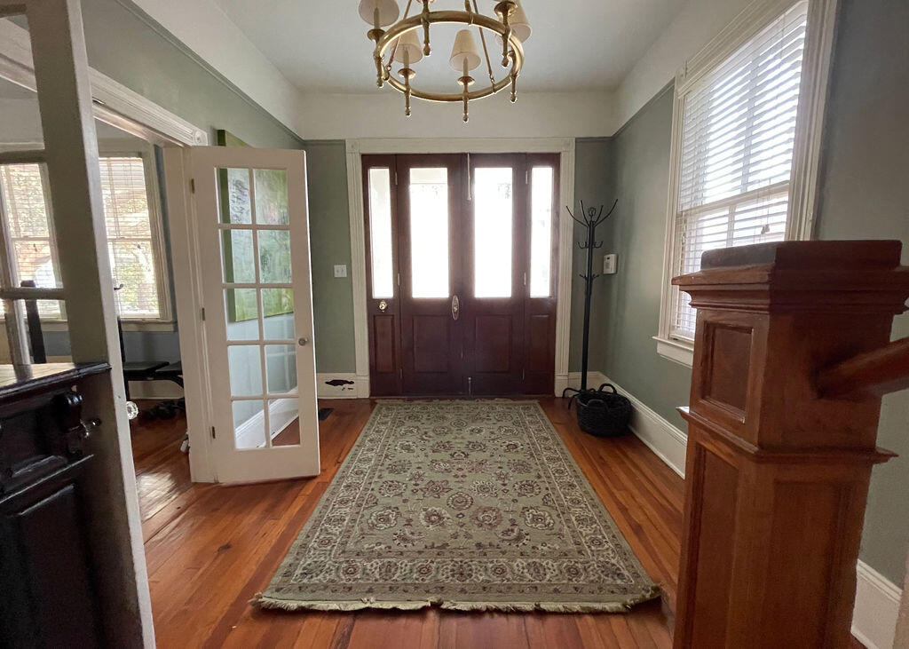 32 1/2 Chapel Street Charleston, SC 29403 - Photo 11 of 37 11