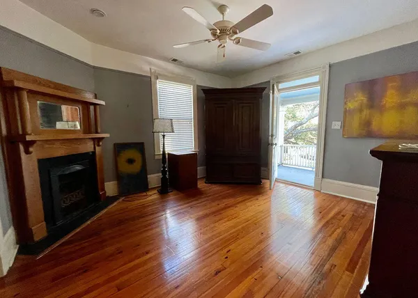 $4,995 | 32 1/2 Chapel Street, Charleston, SC 29403