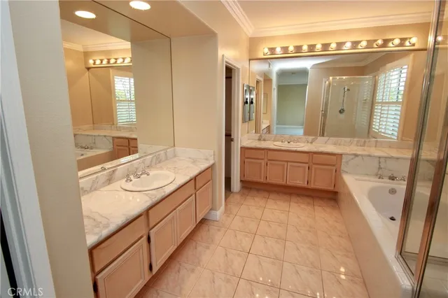 $2,500,000 | 11 Pienza, Irvine, CA 92606