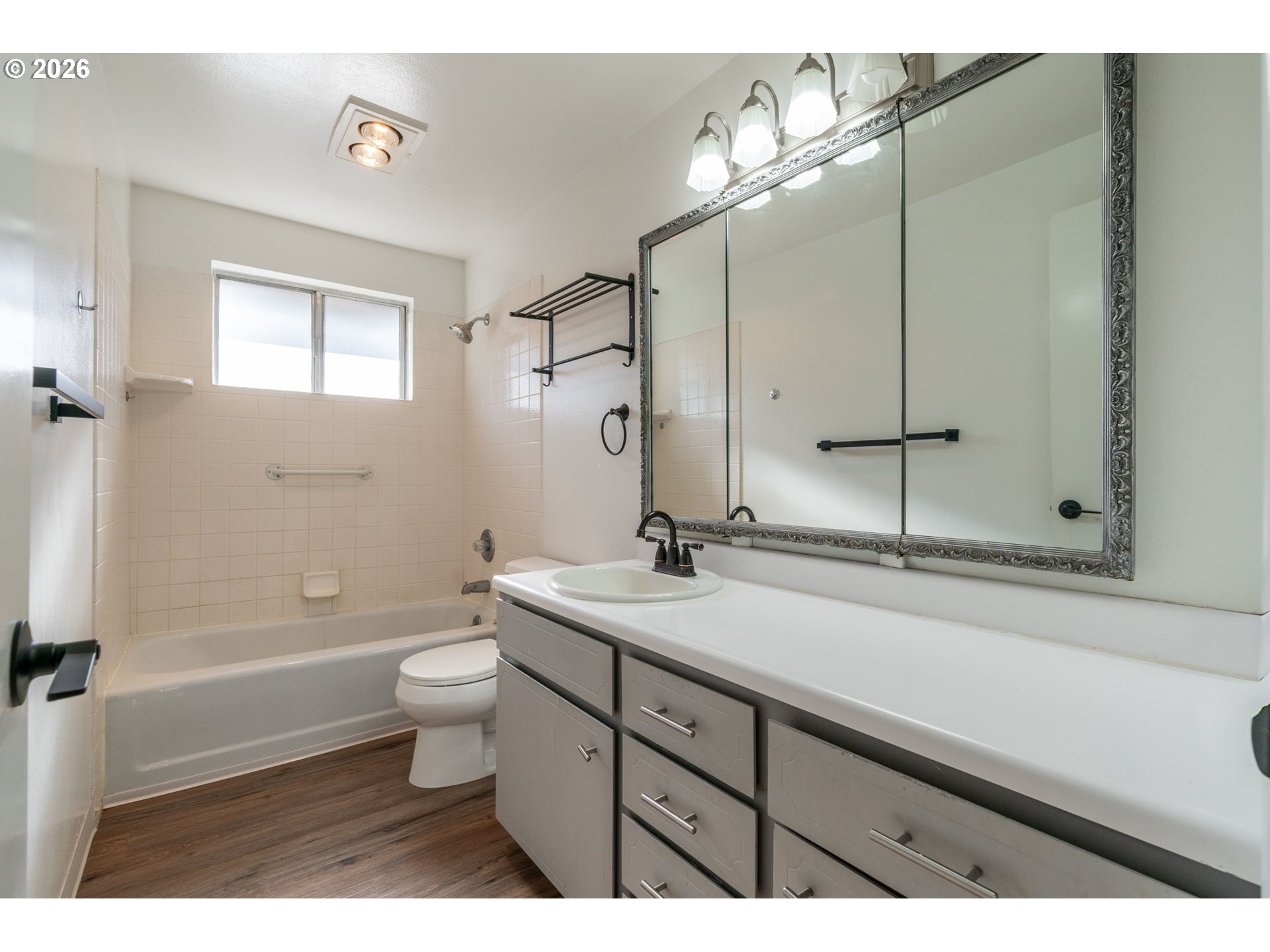 8205 Southwest Laurel Street Portland, OR 97225 - Photo 15 of 38