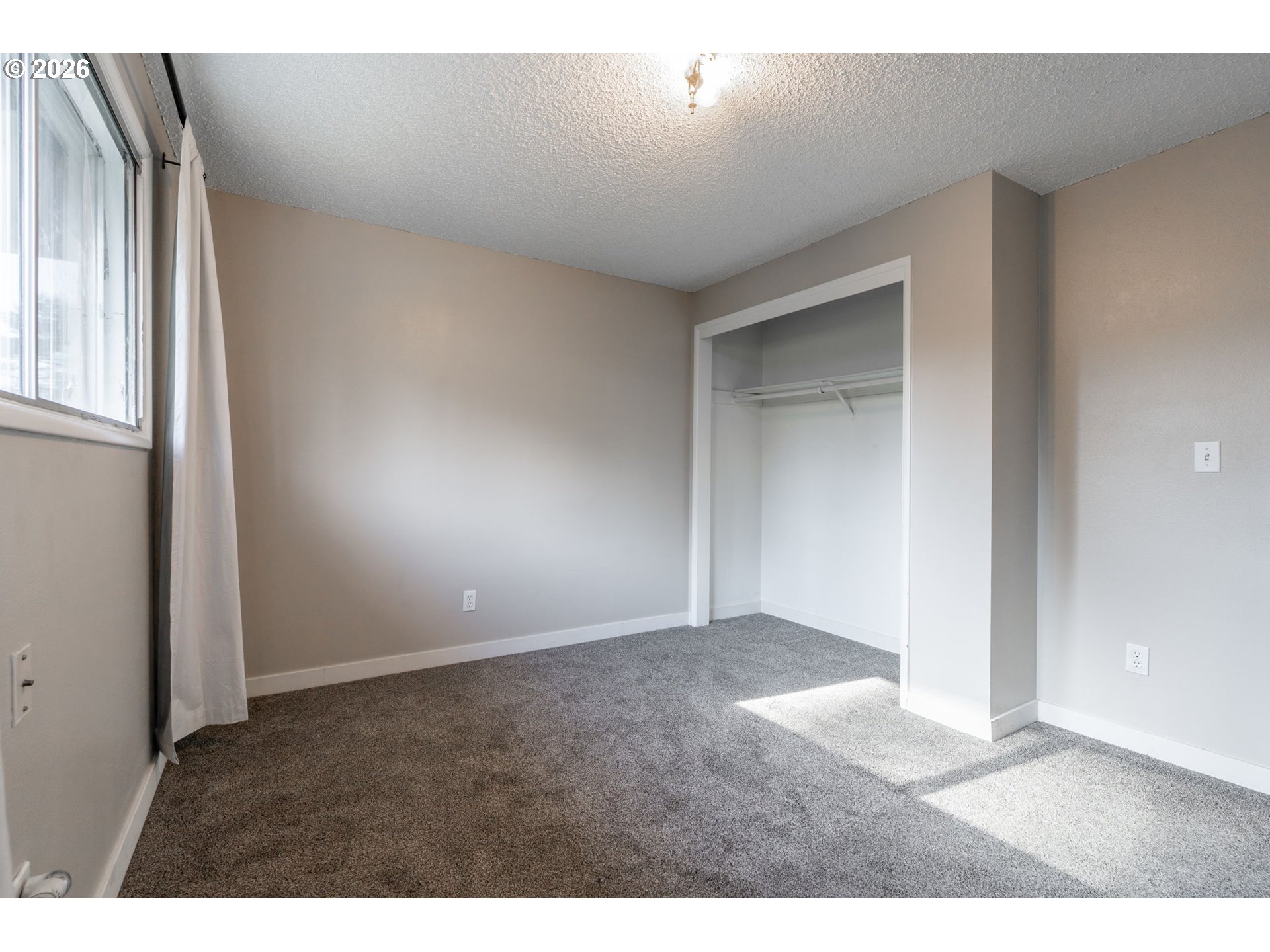 8205 Southwest Laurel Street Portland, OR 97225 - Photo 17 of 38