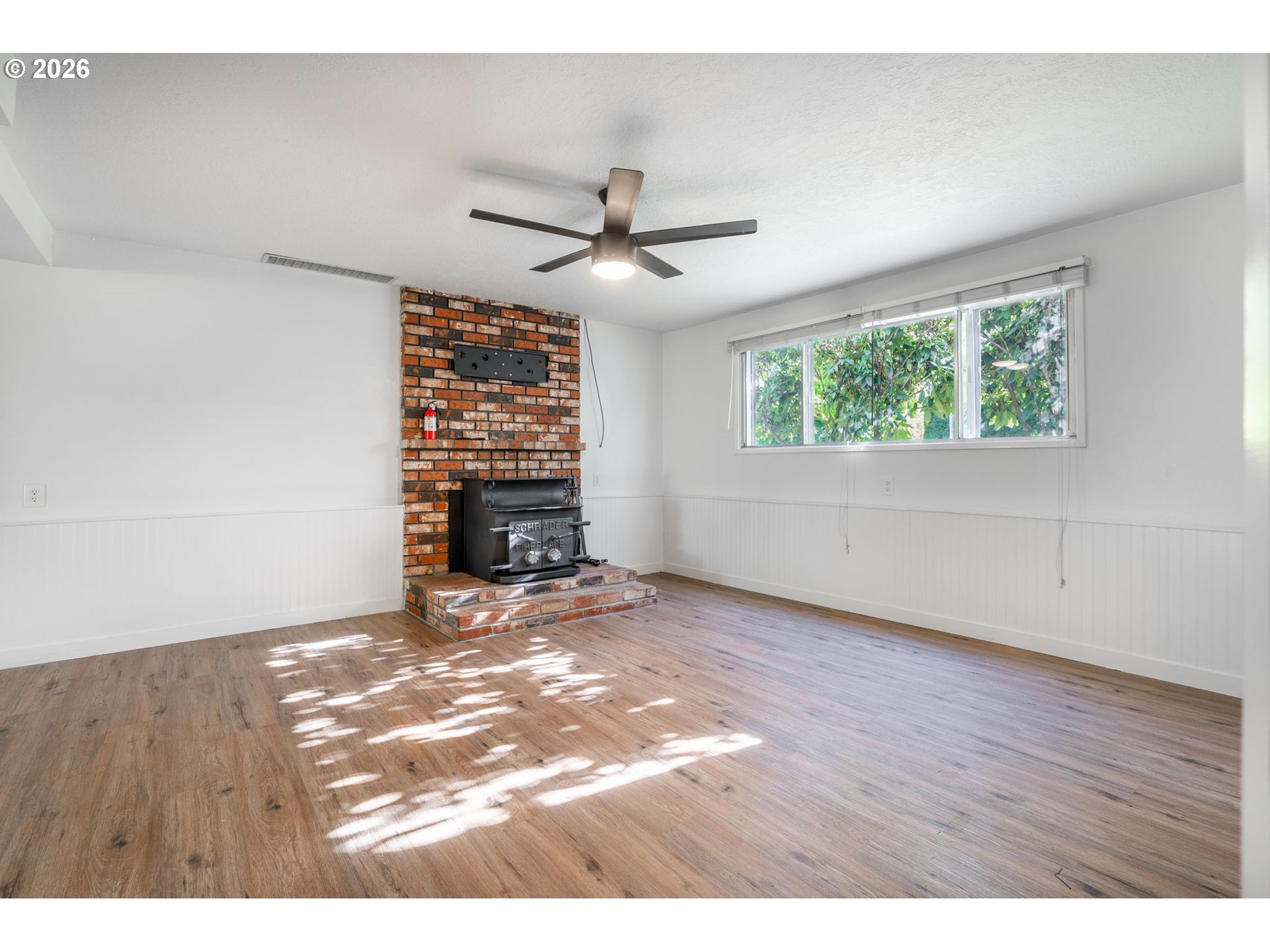 8205 Southwest Laurel Street Portland, OR 97225 - Photo 22 of 38