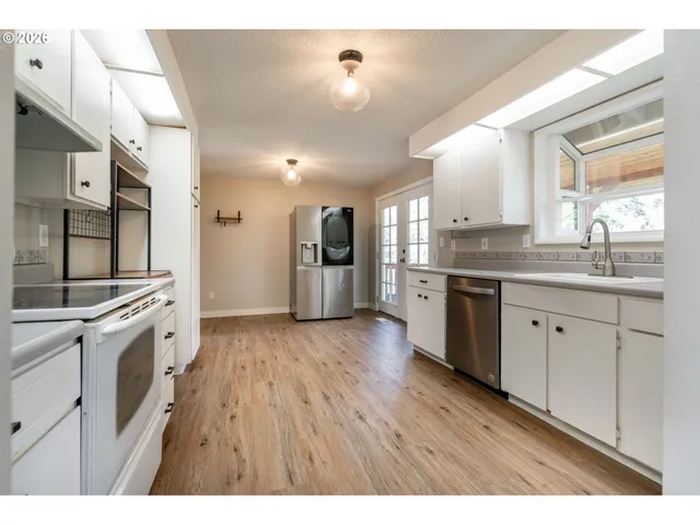 $668,000 | 8205 Southwest Laurel Street, Portland, OR 97225