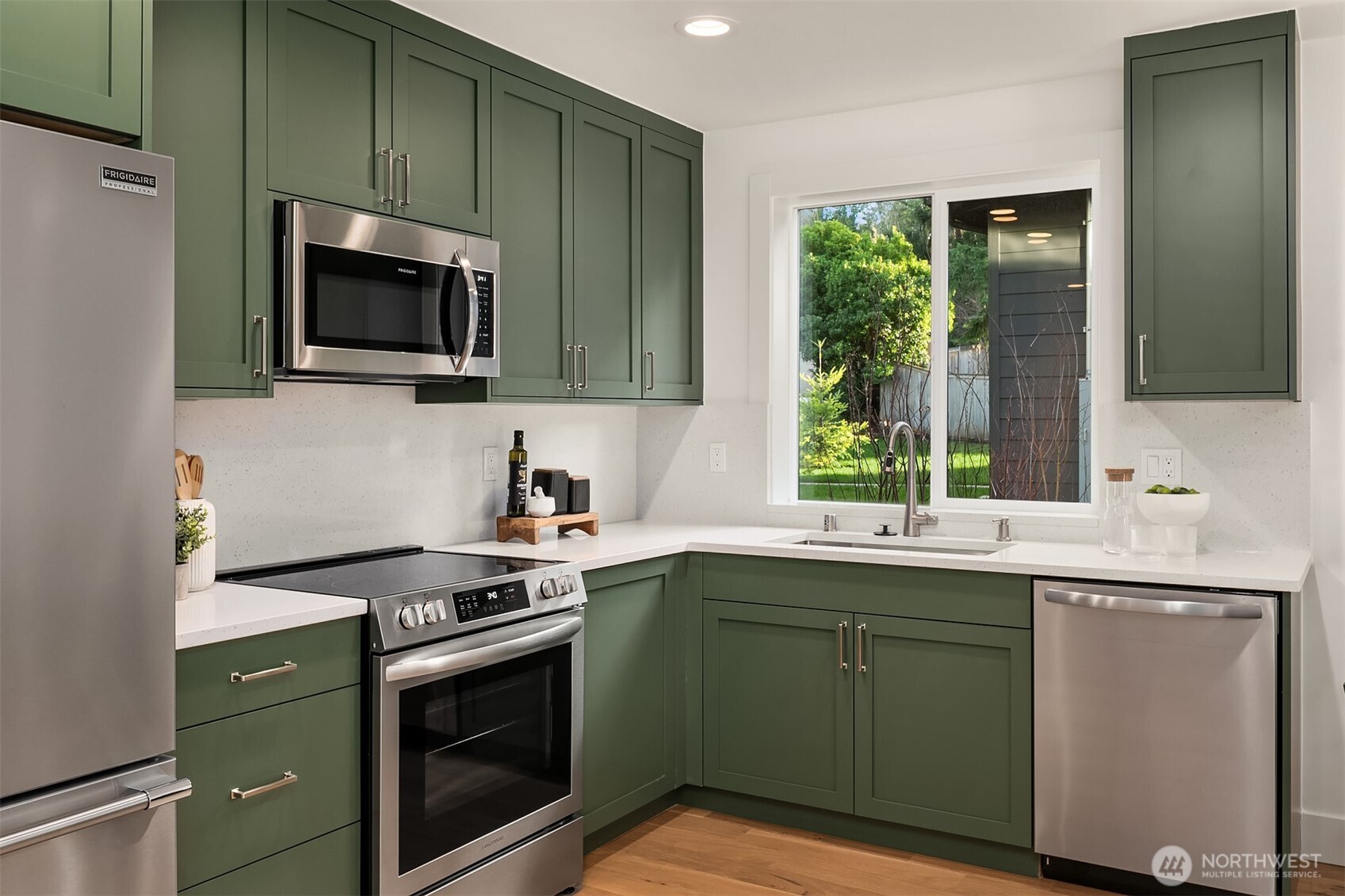 9711 44th Place Southwest, Unit A&B Seattle, WA 98136 - Photo 30 of 40
