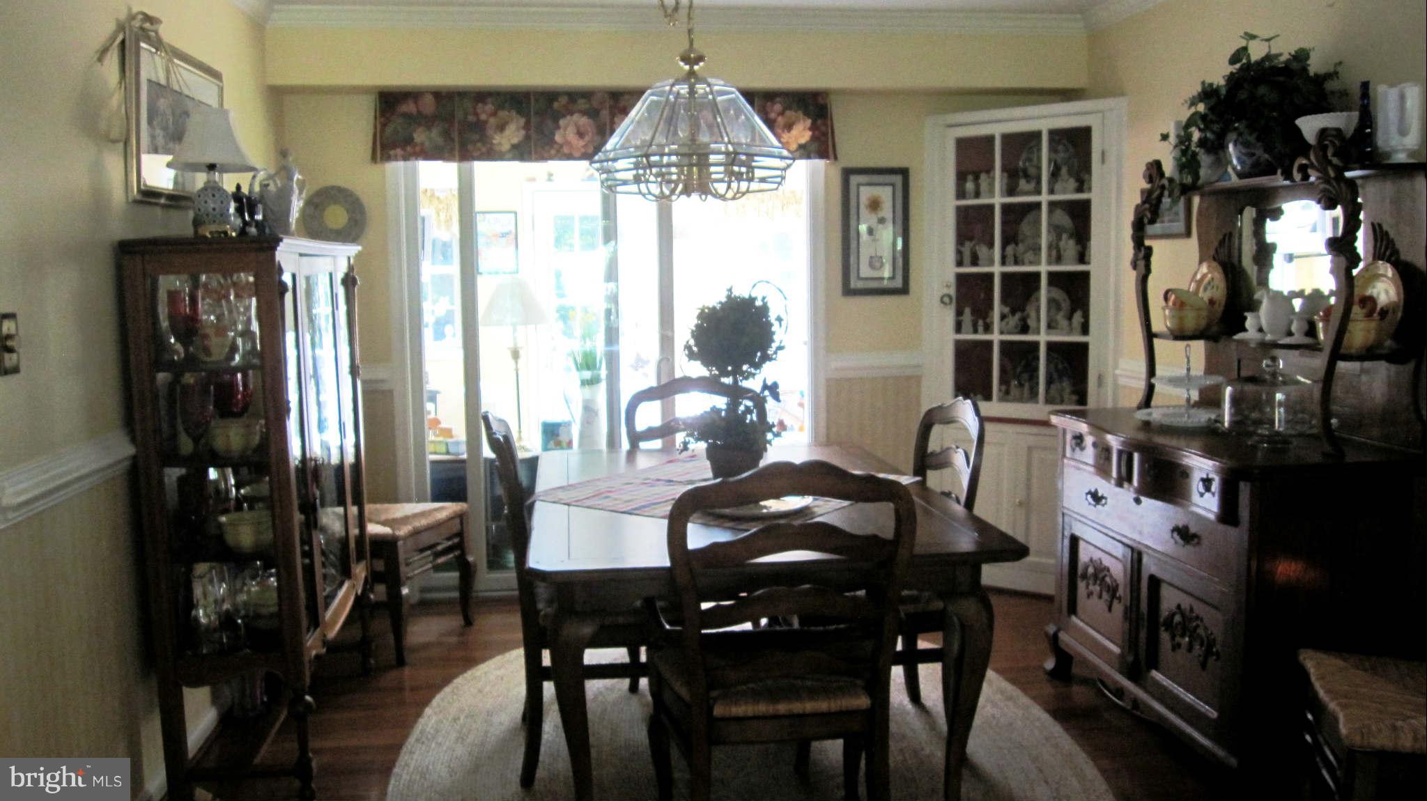 8 Kings Place Nottingham, MD 21236 - Photo 6 of 30 Dining Room