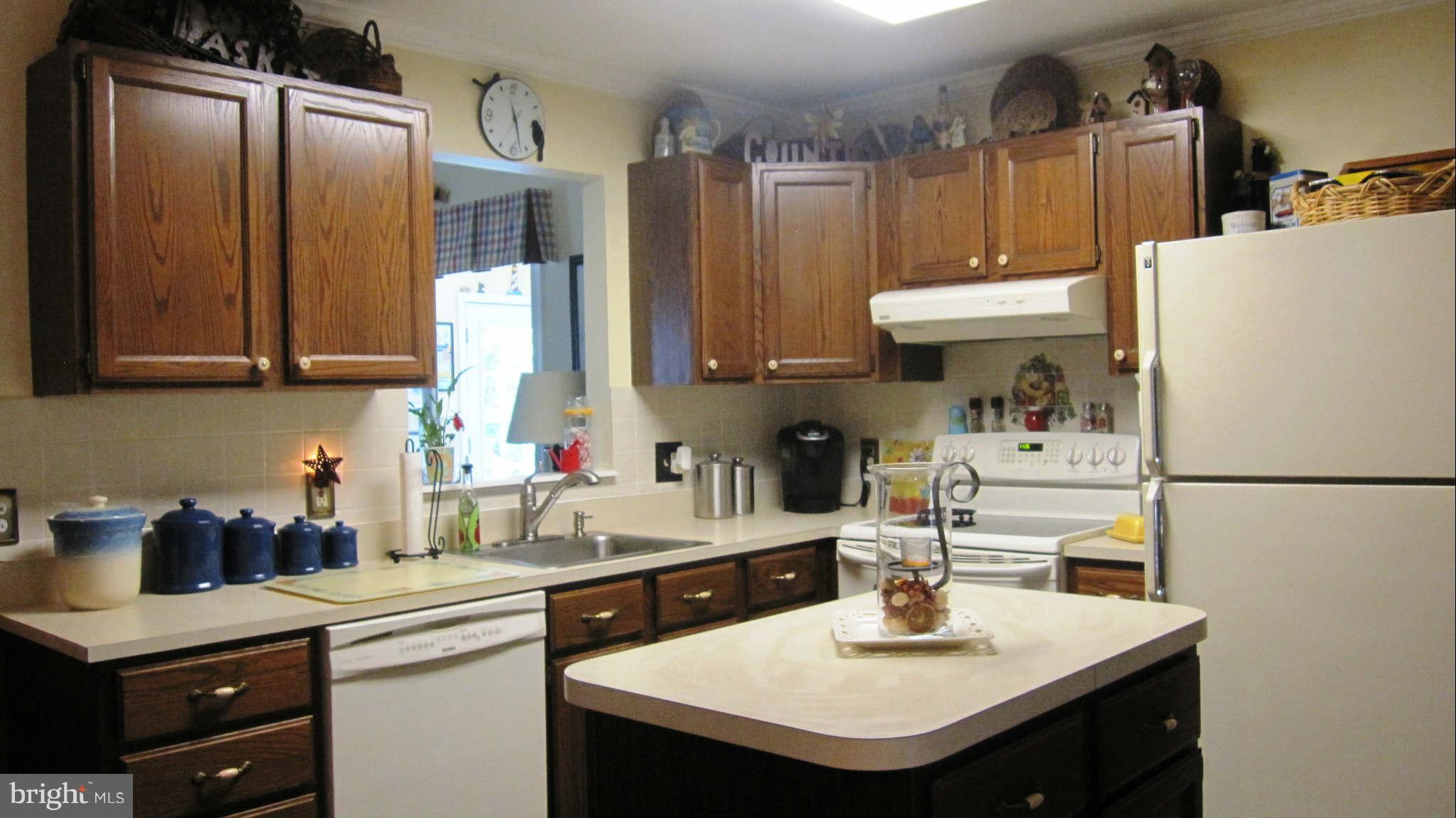 8 Kings Place Nottingham, MD 21236 - Photo 7 of 30 Kitchen