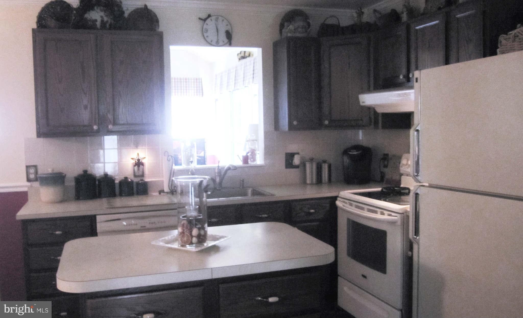 8 Kings Place Nottingham, MD 21236 - Photo 8 of 30 Kitchen
