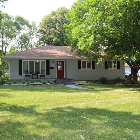 $259,000 | 811 South Carroll Street, Rock Rapids, IA 51246