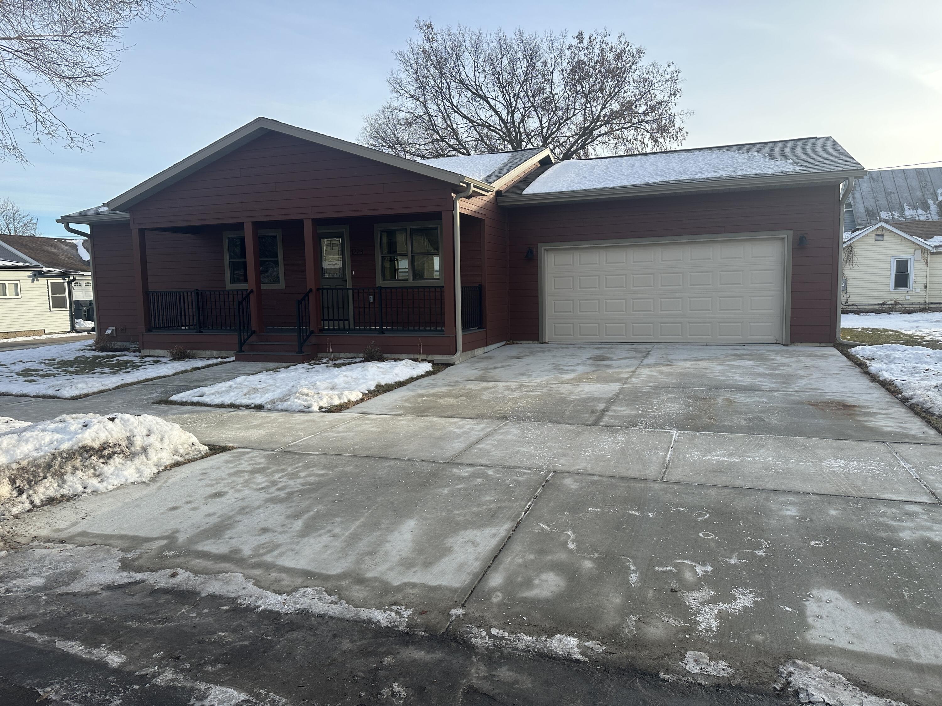 1223 9th Street South La Crosse, WI 54601 - Photo 1 of 19 IMG_0657