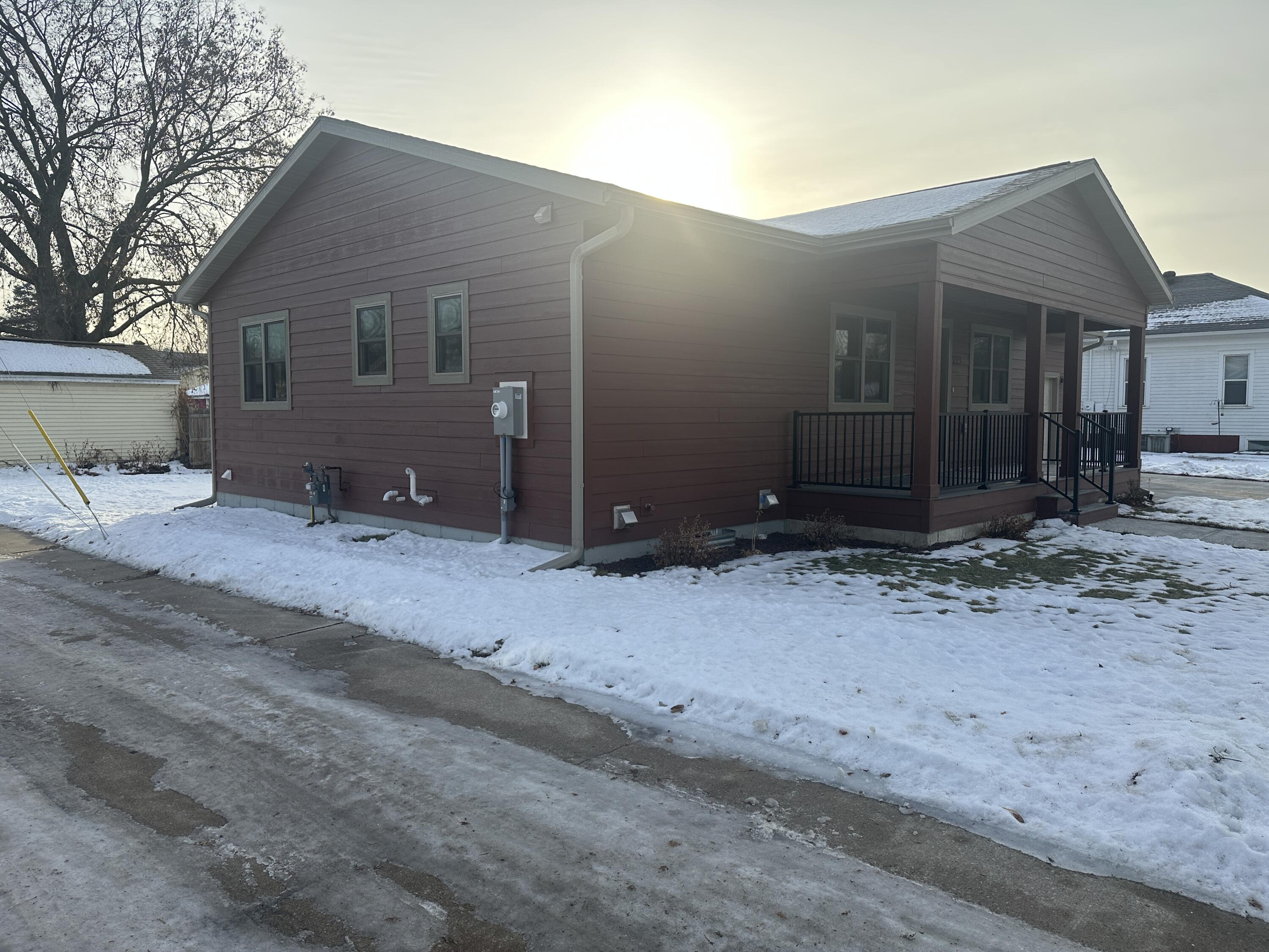 1223 9th Street South La Crosse, WI 54601 - Photo 3 of 19 IMG_0660