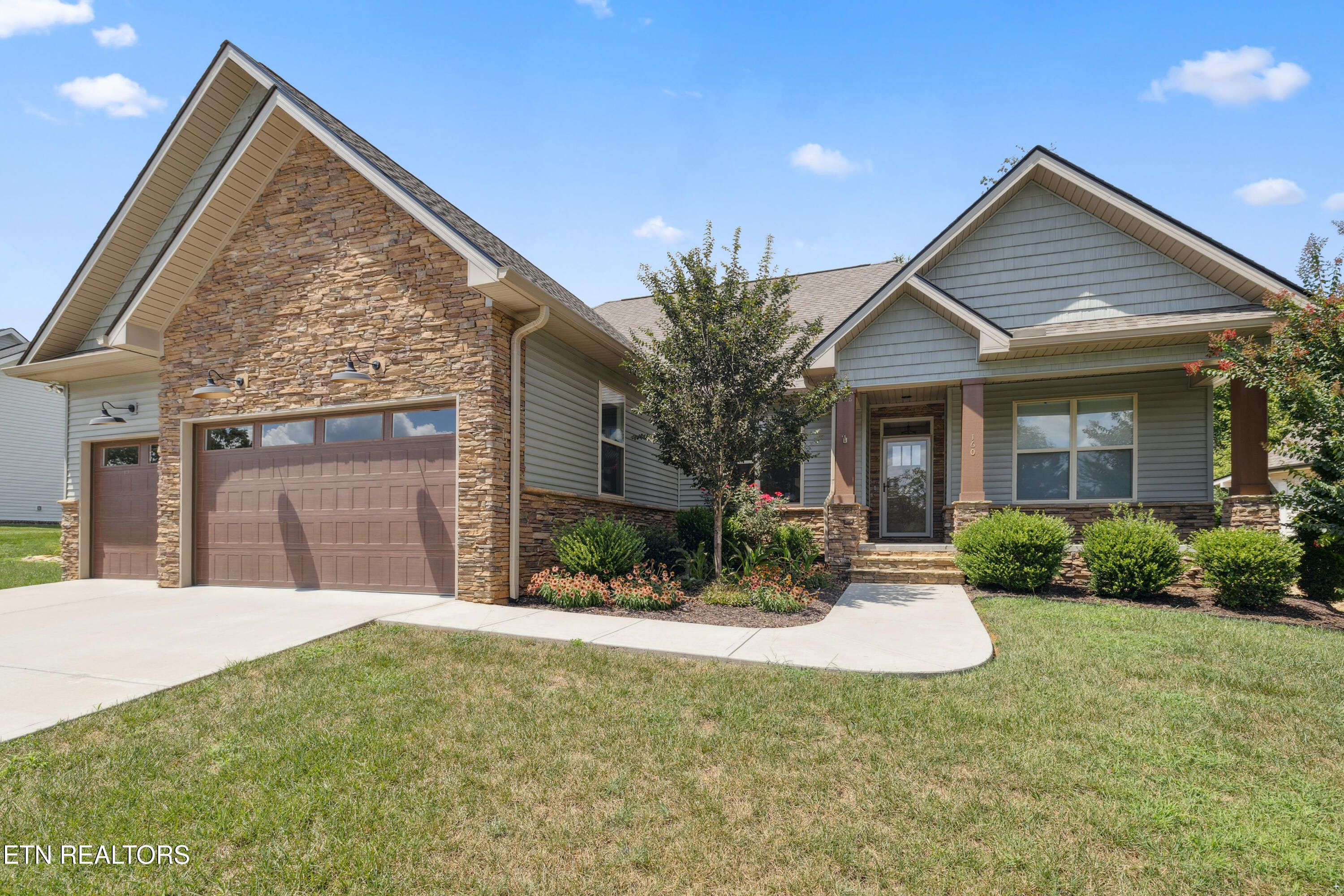 160 Cheeyo Way Loudon, TN 37774 - Photo 1 of 22 Front