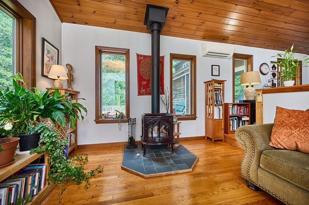 38 Huntington Road Hadley, MA 01035 - Photo 11 of 33 Gallery Image 11