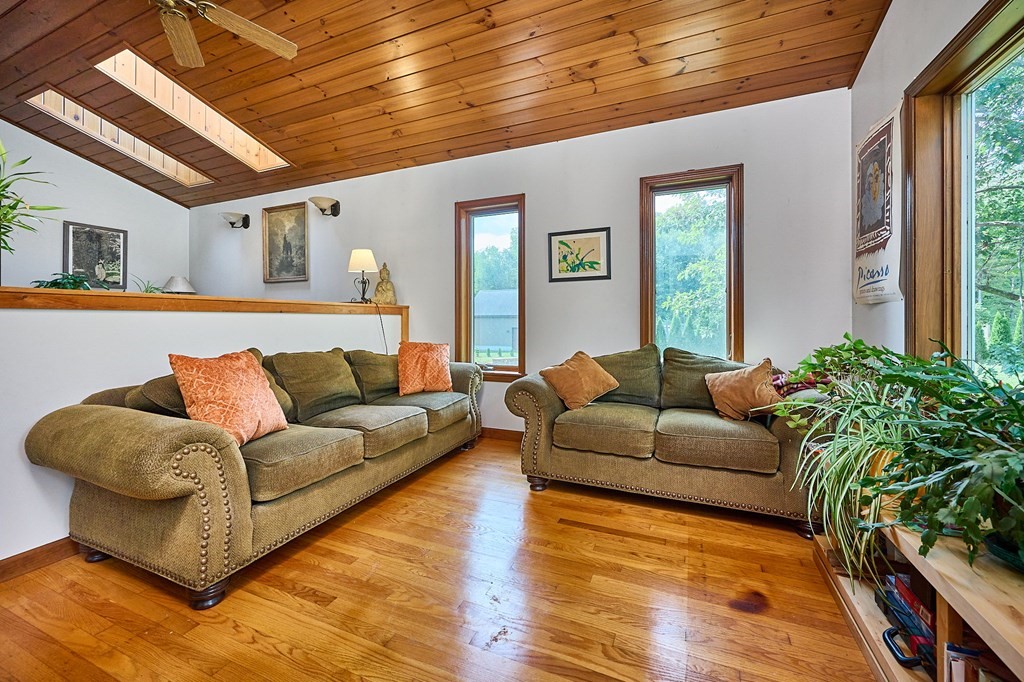 38 Huntington Road Hadley, MA 01035 - Photo 12 of 33 Gallery Image 12